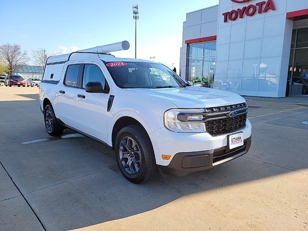 Used 2024 Ford Maverick XLT image 1