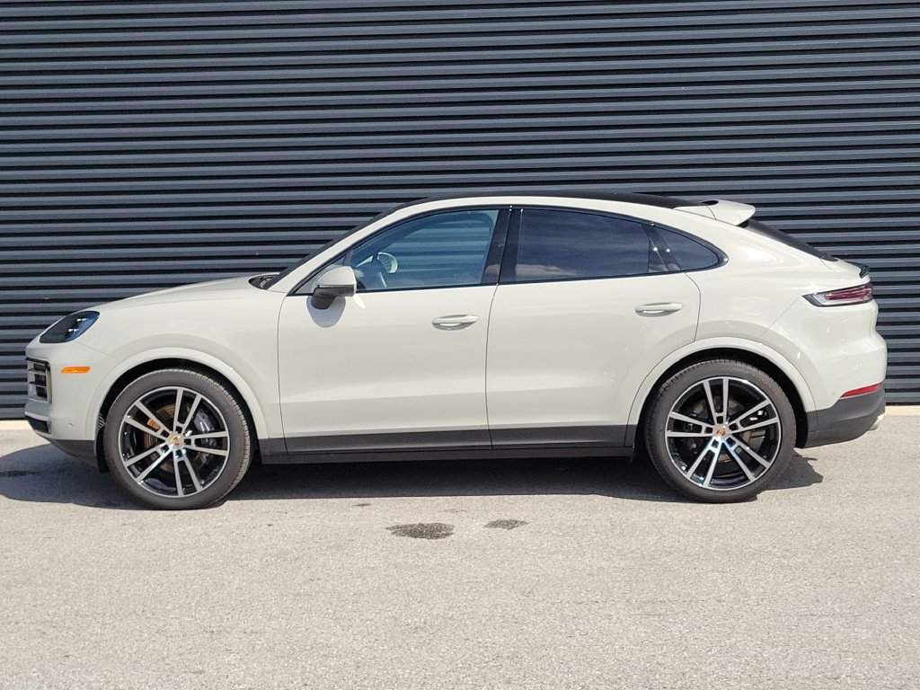 Certified 2026 Porsche Cayenne Coupe AWD/4WD image 2