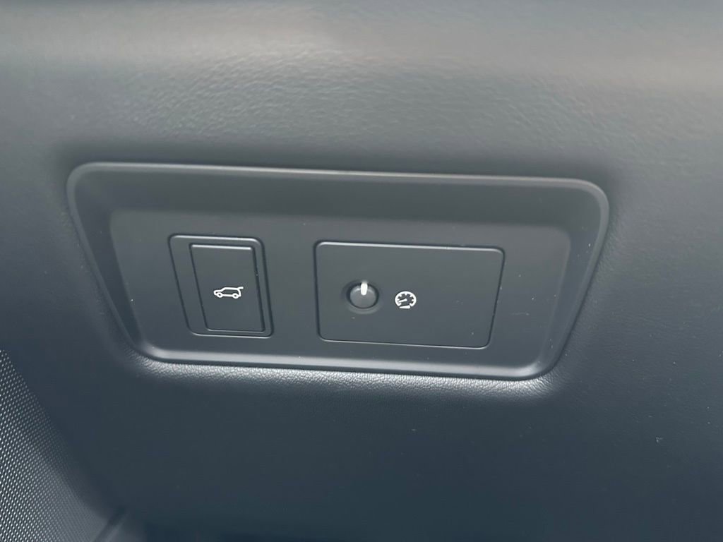 Used 2022 Land Rover Range Rover Sport HSE Silver Edition image 14