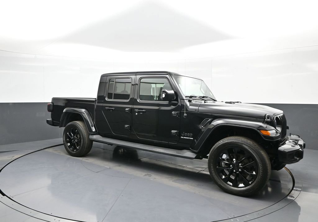 Used 2022 Jeep Gladiator Overland image 4