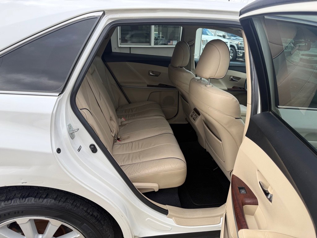 Used 2009 Toyota Venza AWD image 16