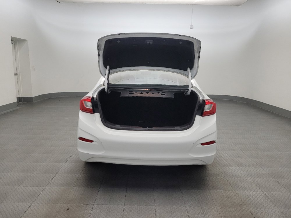 Used 2018 Chevrolet Cruze LS FWD image 29
