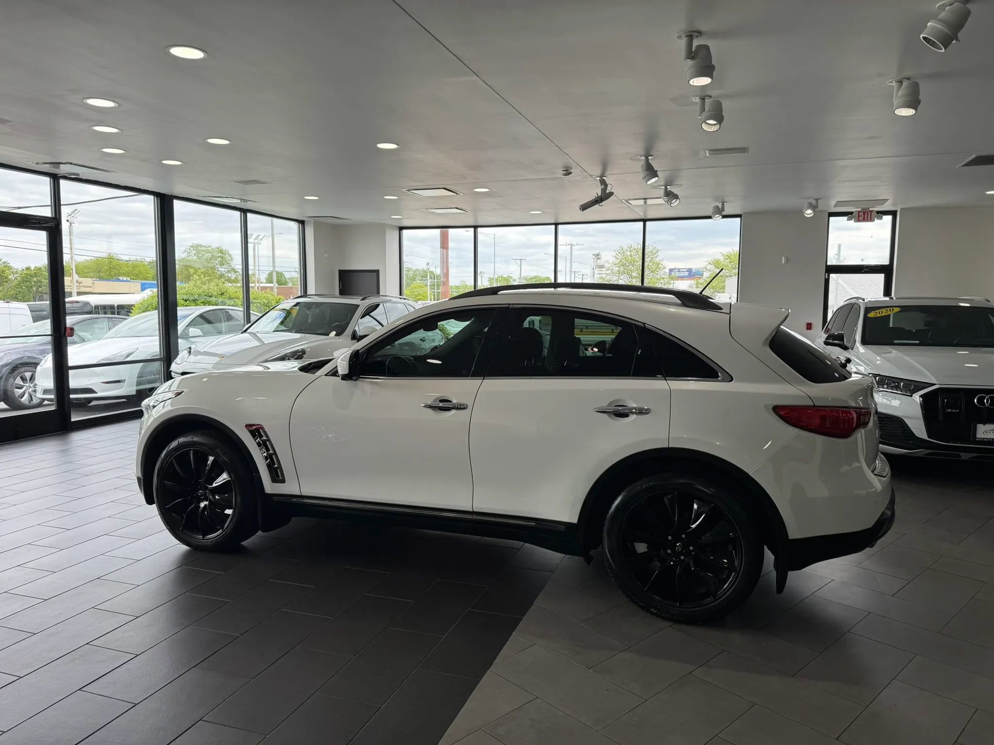 Used 2013 INFINITI FX37 Limited Edition AWD/4WD image 8