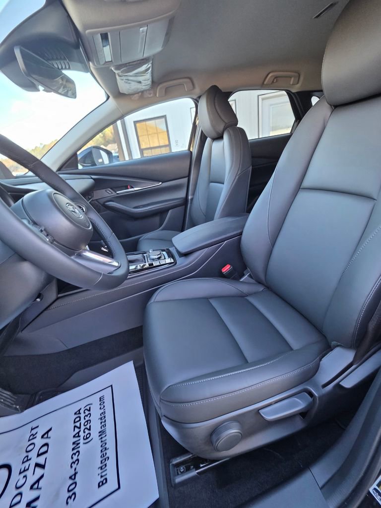 New 2025 MAZDA CX-30 AWD 2.5 S w/ Select Sport Pkg image 13