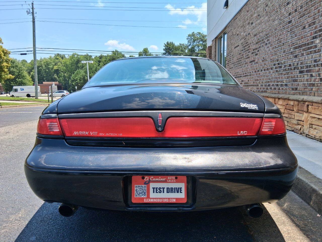 Used 1998 Lincoln Mark VIII LSC RWD image 4