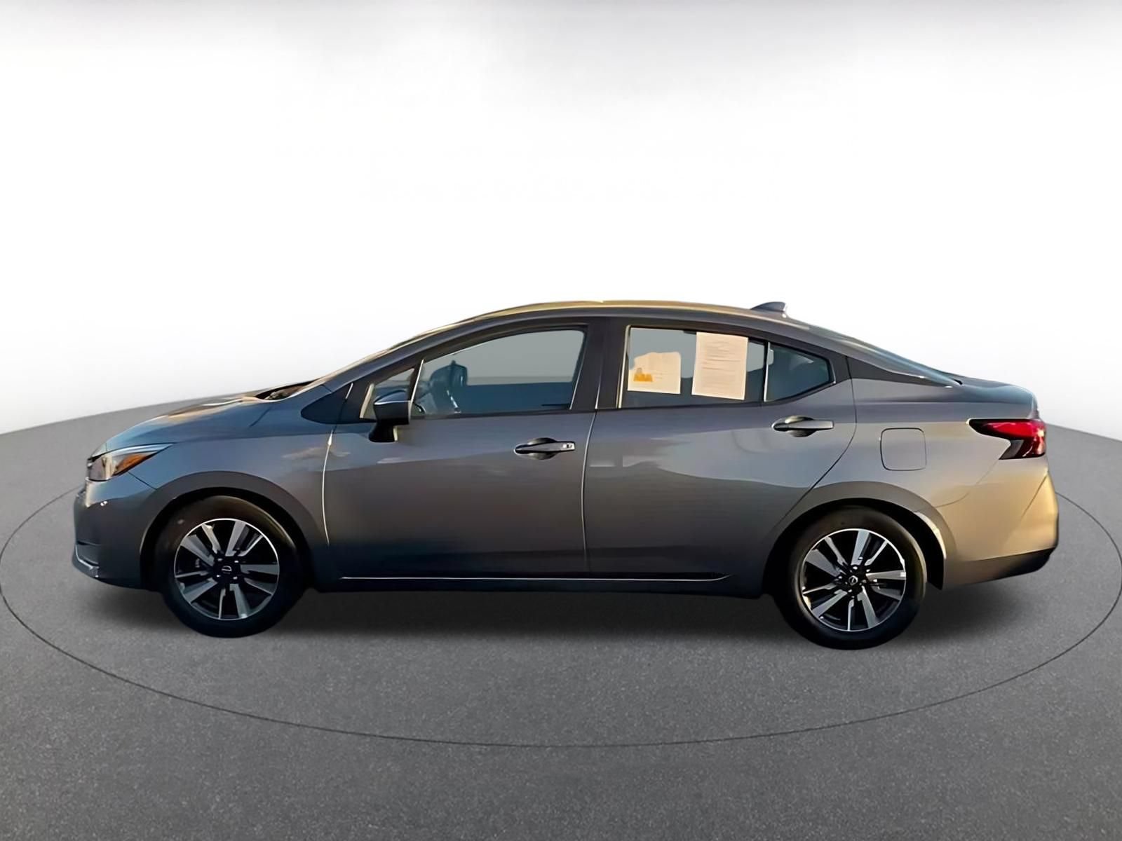 Used 2025 Nissan Versa SV FWD image 9