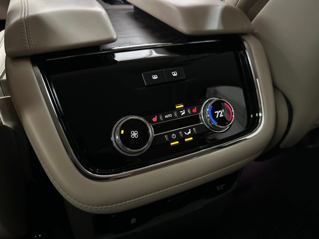 Used 2019 Lincoln Navigator Reserve AWD/4WD image 24