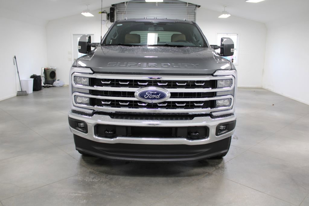 New 2026 Ford F250 Lariat w/ Chrome Package image 2