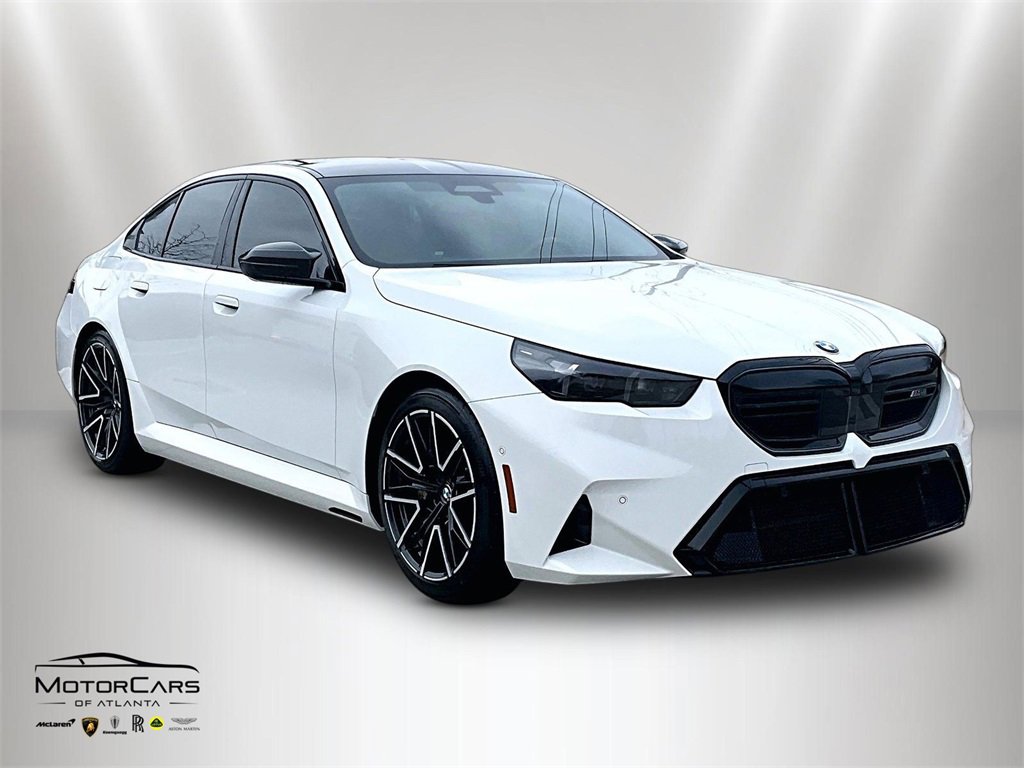 Used 2025 BMW M5 w/ Carbon Package image 2