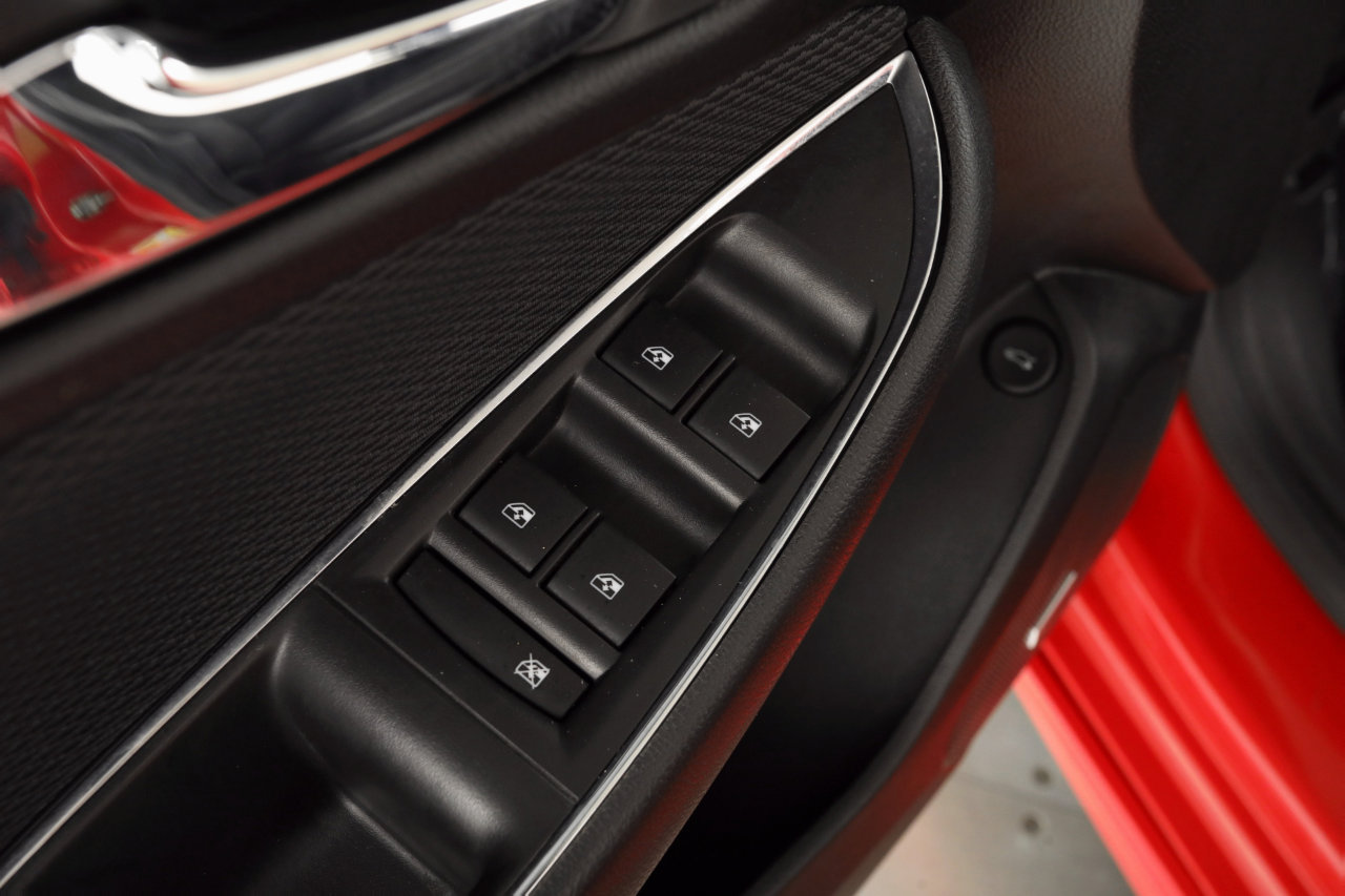 Used 2016 Chevrolet Cruze LT w/ Sun And Sound Package image 28