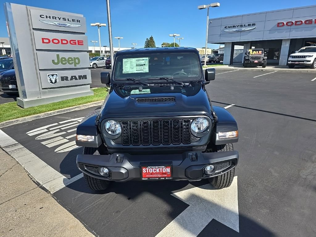 New 2025 Jeep Gladiator Sport image 21