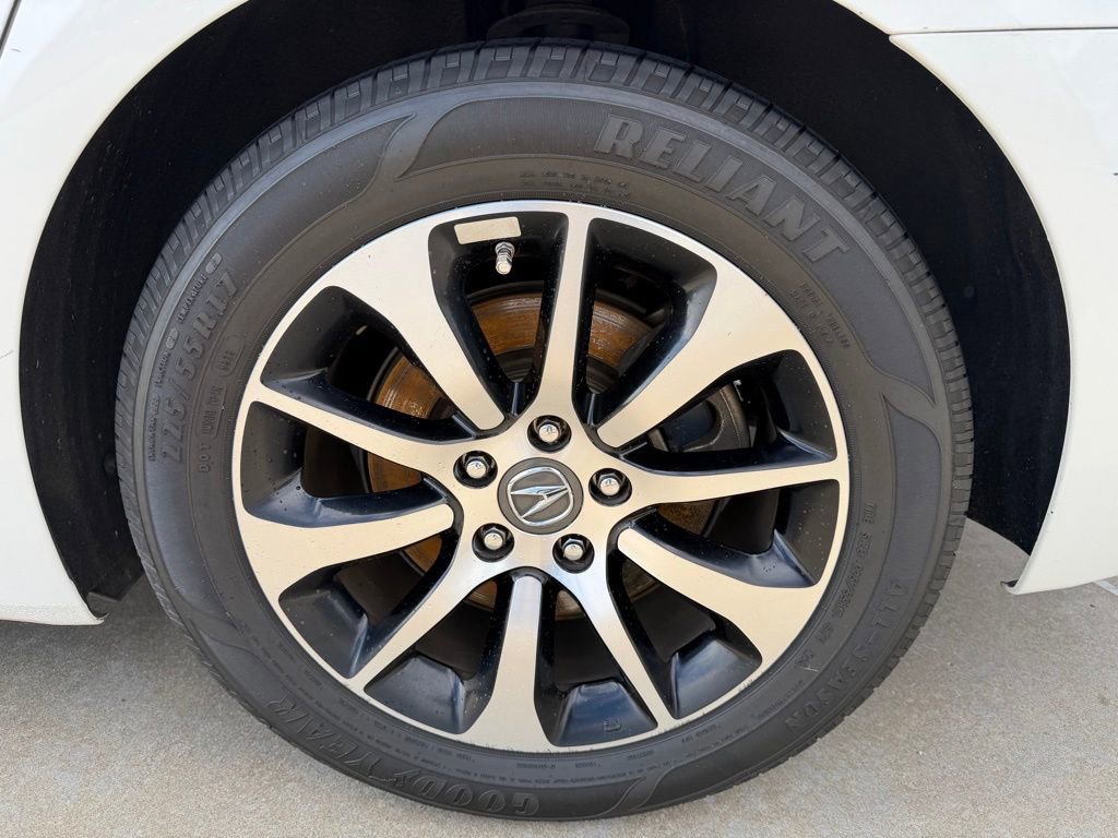 Used 2017 Acura TLX image 9