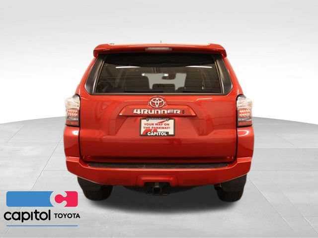 Used 2024 Toyota 4Runner SR5 AWD/4WD image 3