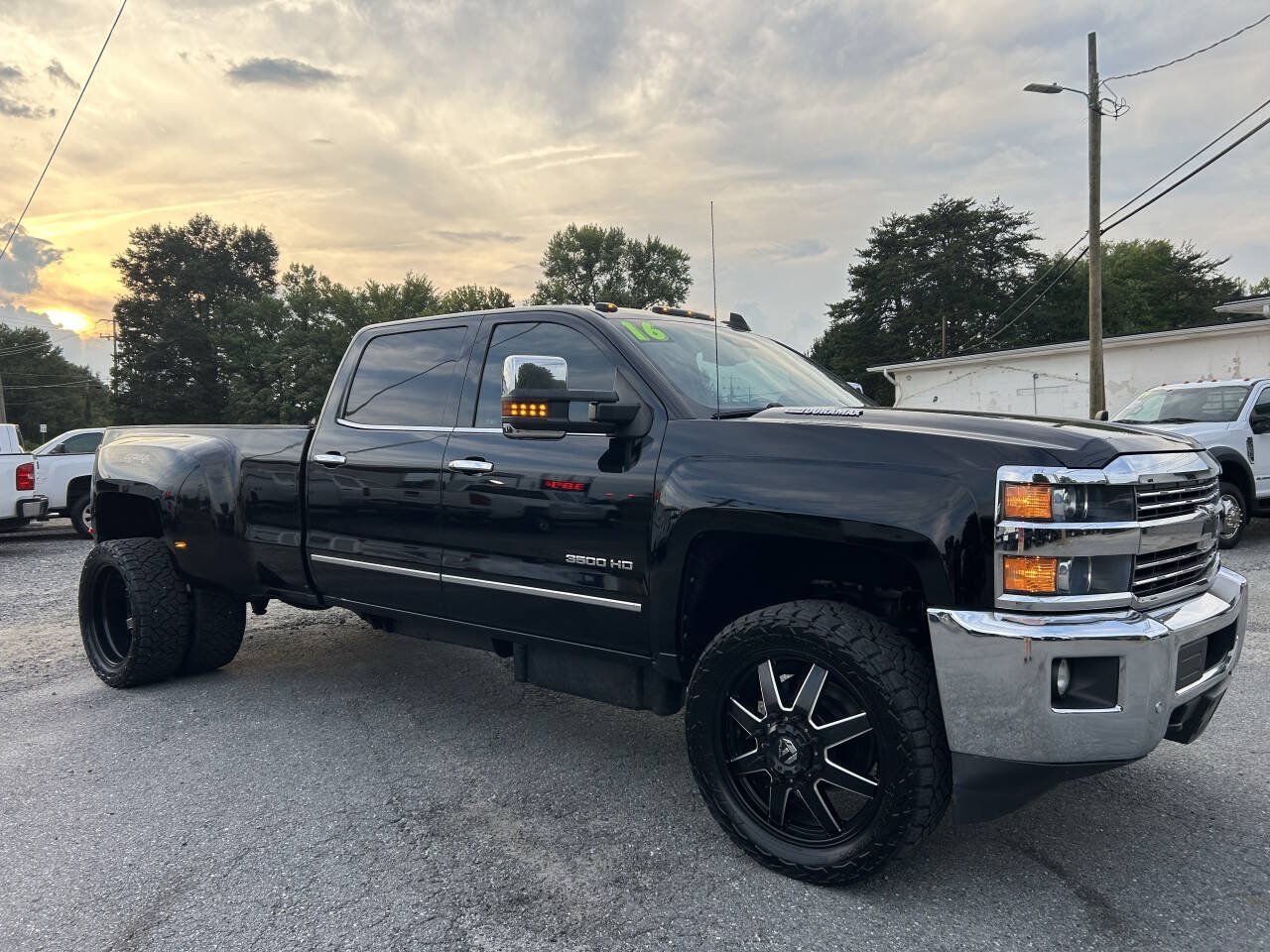 Used 2016 Chevrolet Silverado 3500 LTZ w/ Duramax Plus Package AWD/4WD image 4