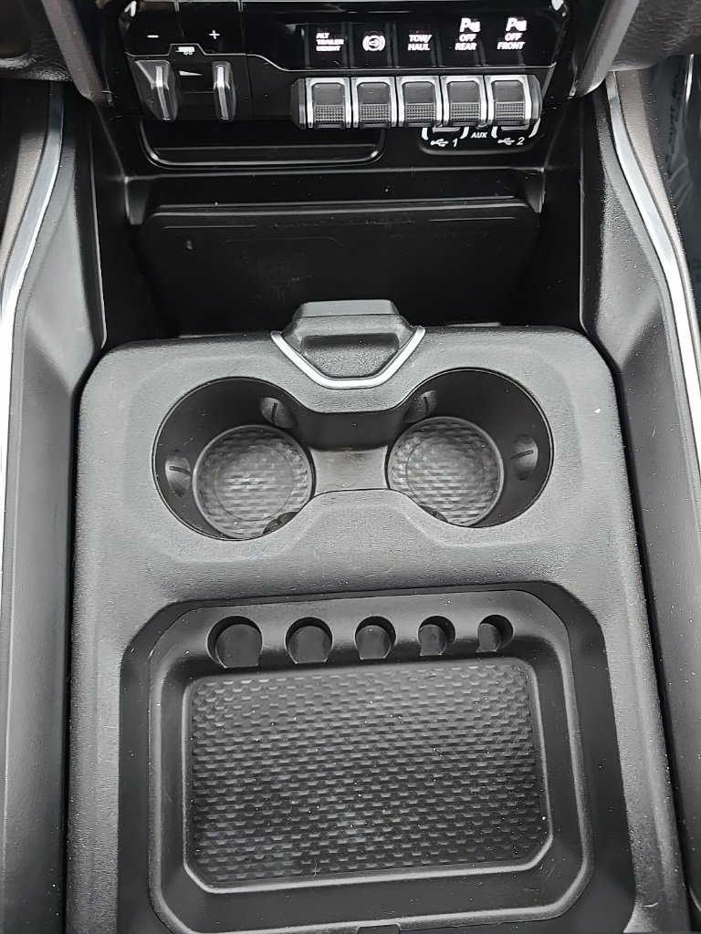 Used 2024 RAM 2500 Laramie w/ Night Edition image 32