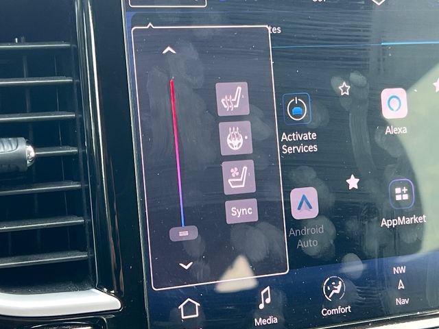 Used 2024 Chrysler Pacifica Limited FWD image 29