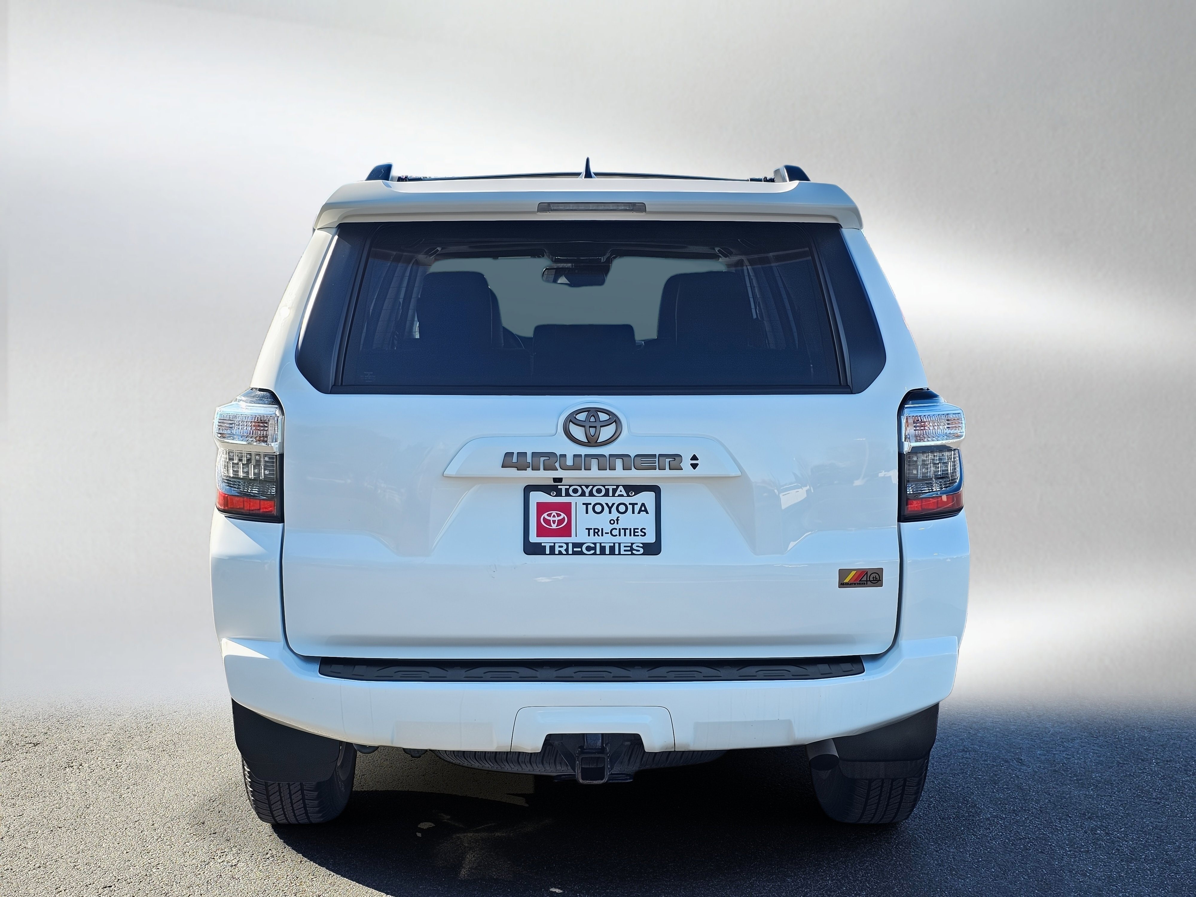 Used 2023 Toyota 4Runner 40th Anniversary SE AWD/4WD image 4