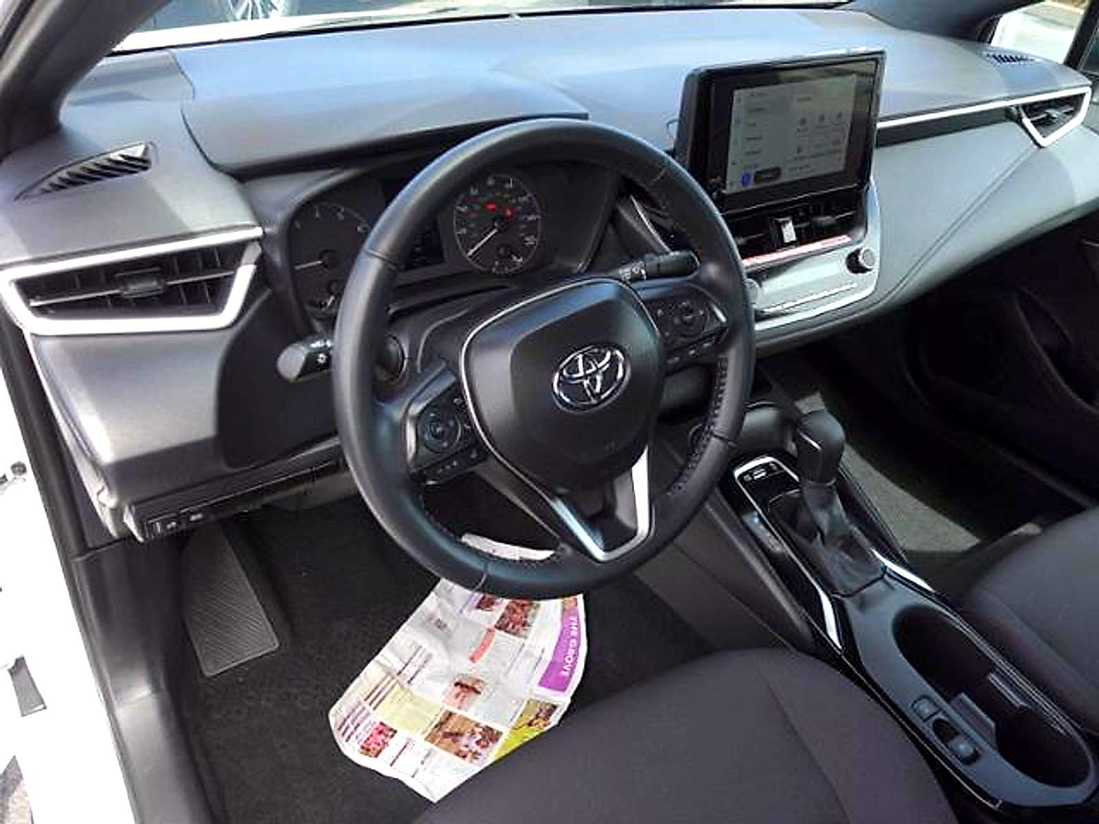 Certified 2025 Toyota Corolla SE FWD image 10