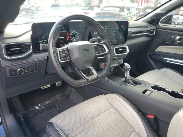 Used 2025 Ford Mustang GT Premium image 11