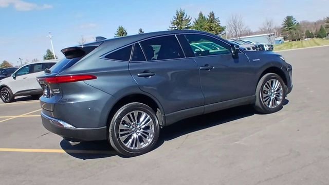 Used 2021 Toyota Venza Limited w/ Advanced Technology Package image 3