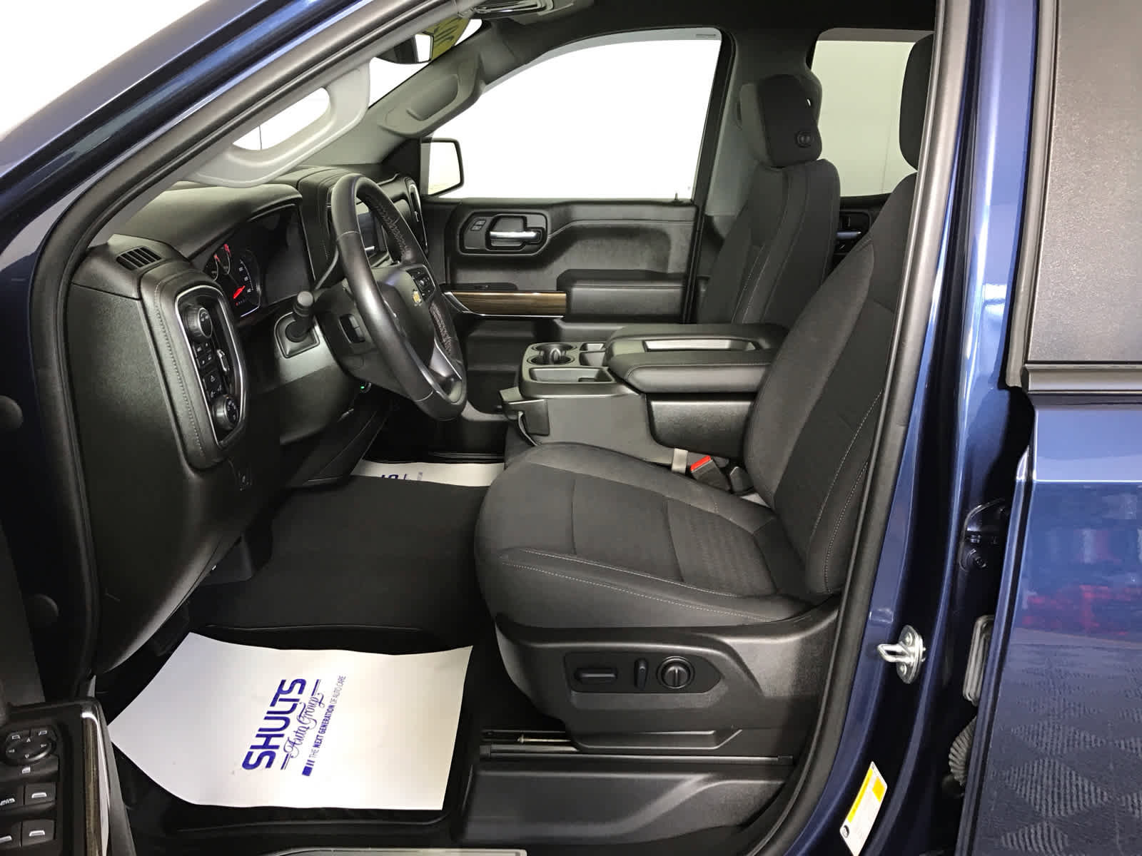 Used 2022 Chevrolet Silverado 1500 LT image 29