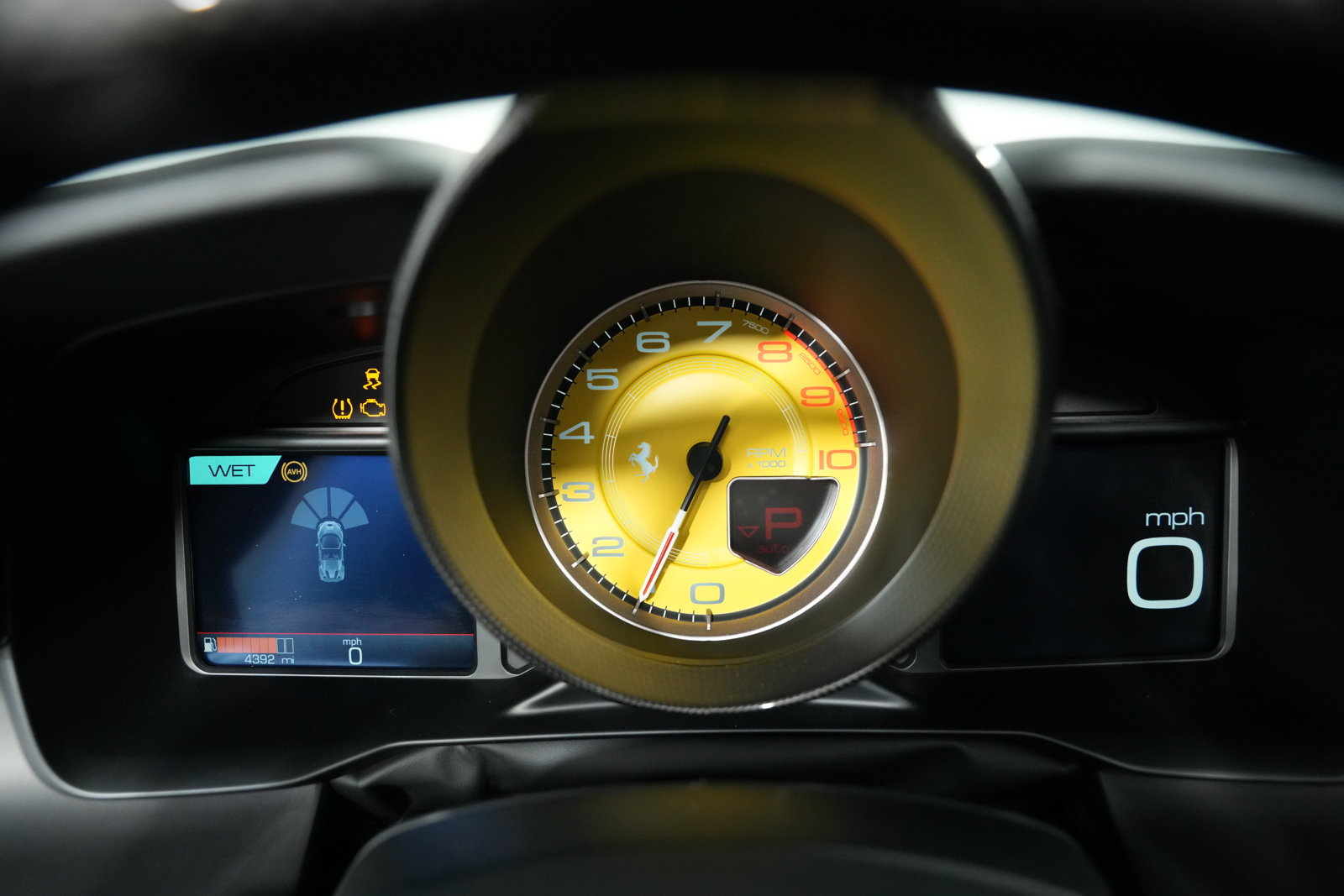 Used 2022 Ferrari F8 Spider RWD image 34