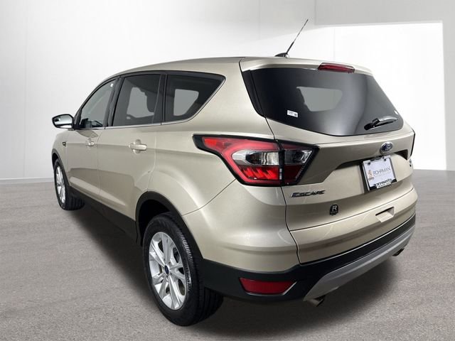 Used 2017 Ford Escape SE image 30