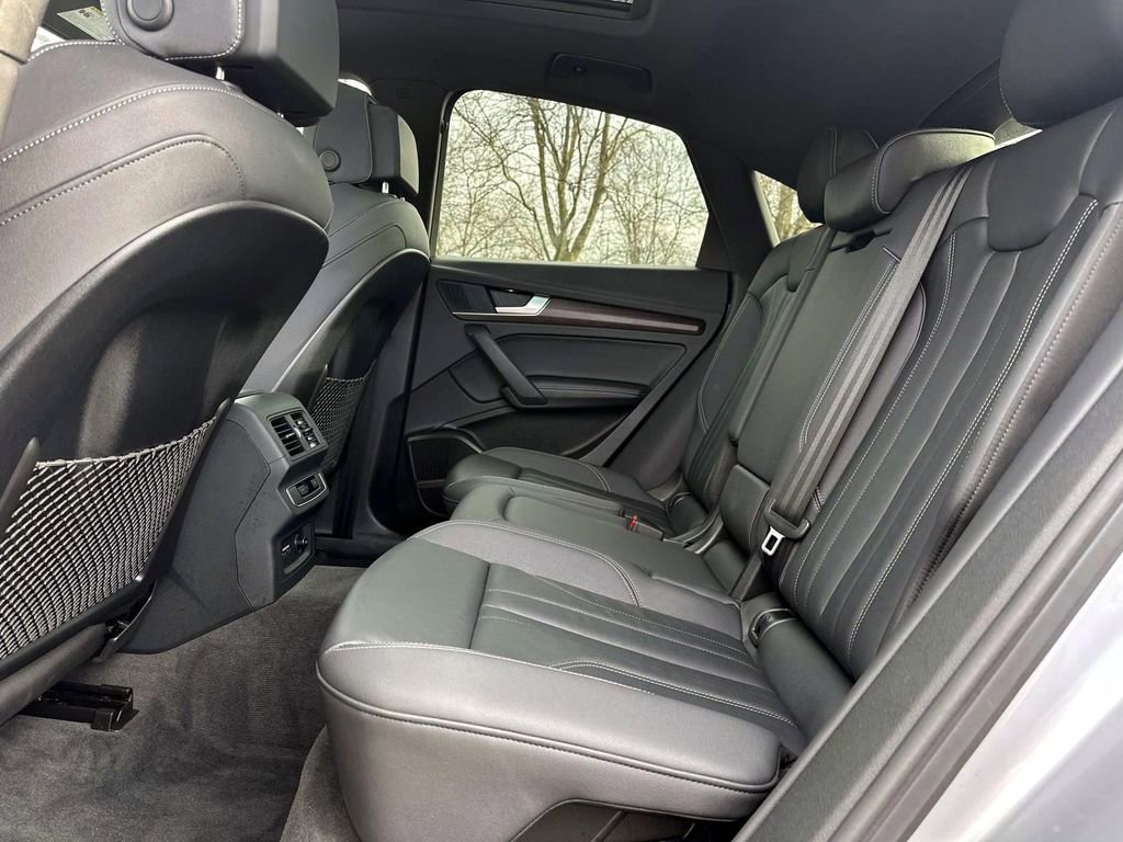 Used 2023 Audi Q5 2.0T Premium Plus w/ Premium Plus Package image 29