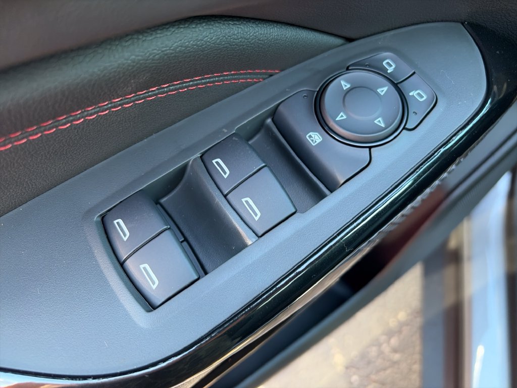 New 2026 Chevrolet Trax RS w/ Sunroof Package FWD image 15