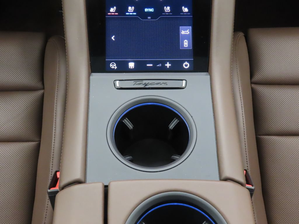 New 2026 Porsche Taycan 4S AWD/4WD image 31
