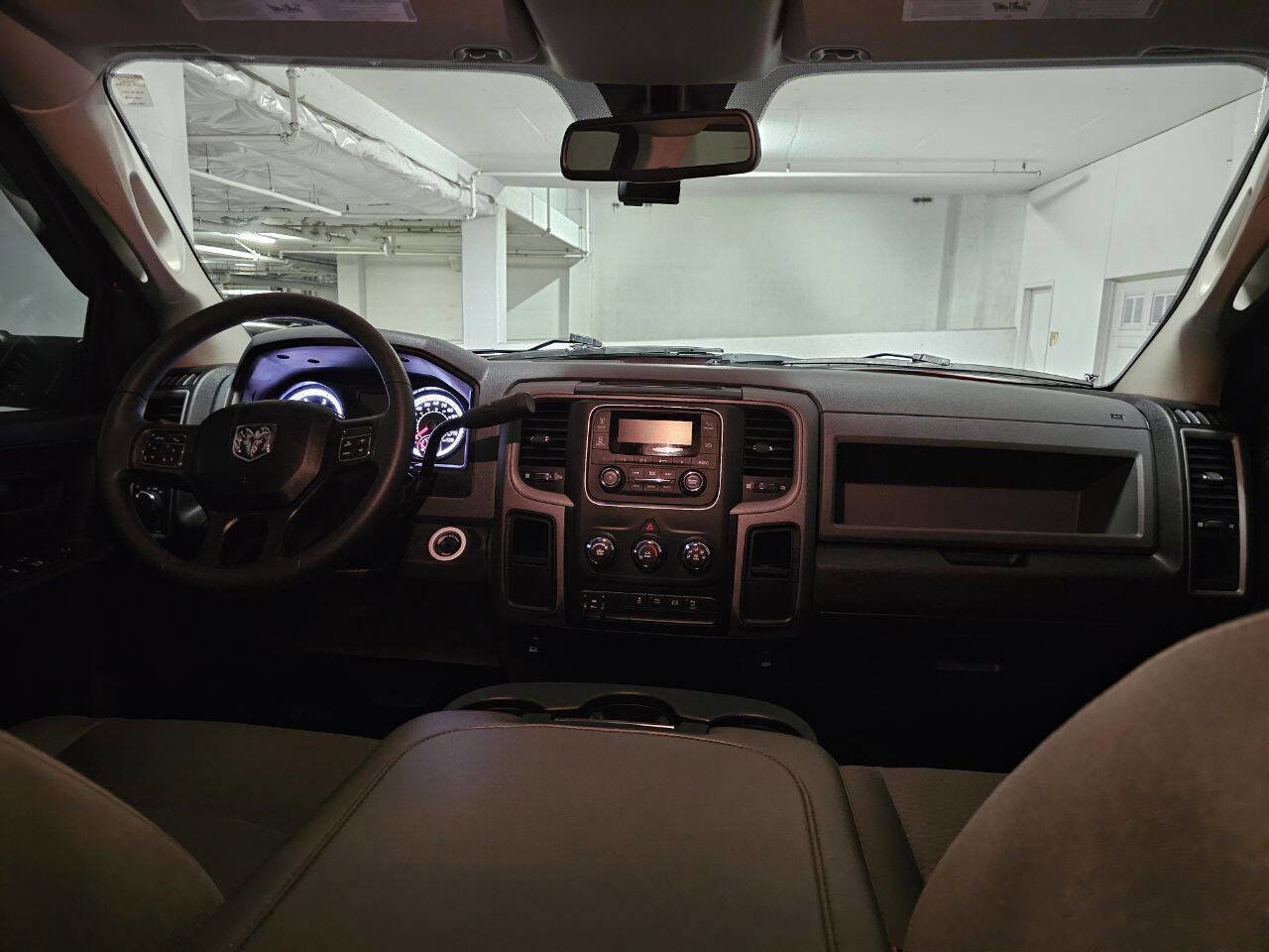 Used 2018 RAM 2500 Tradesman w/ Chrome Appearance Group image 13