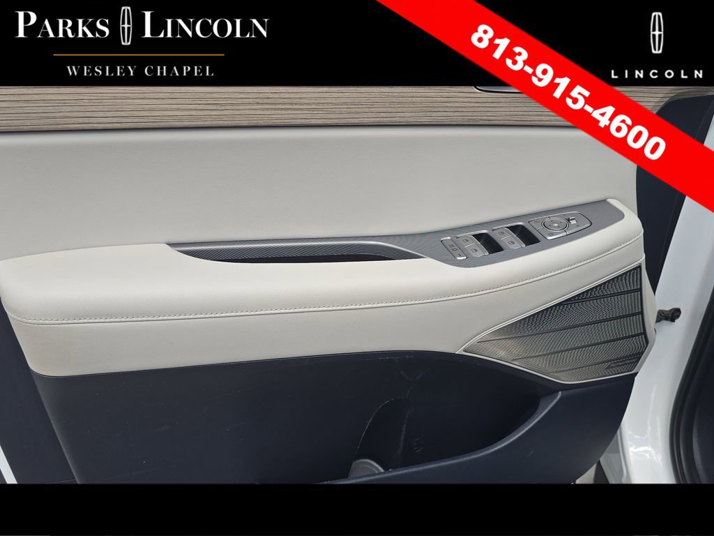 Used 2022 Hyundai Palisade Limited FWD image 17