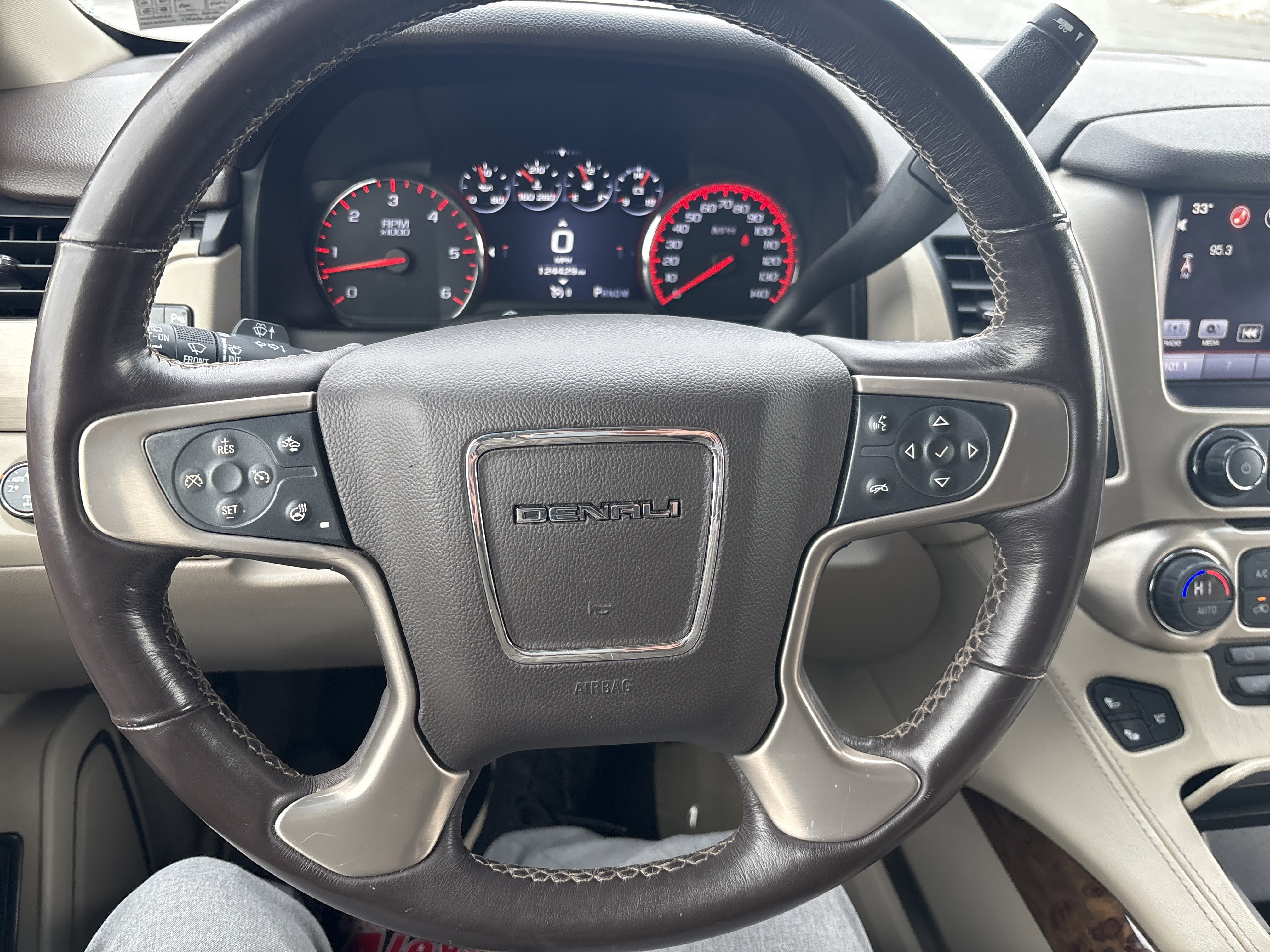 Used 2016 GMC Yukon Denali w/ Open Road Package image 20