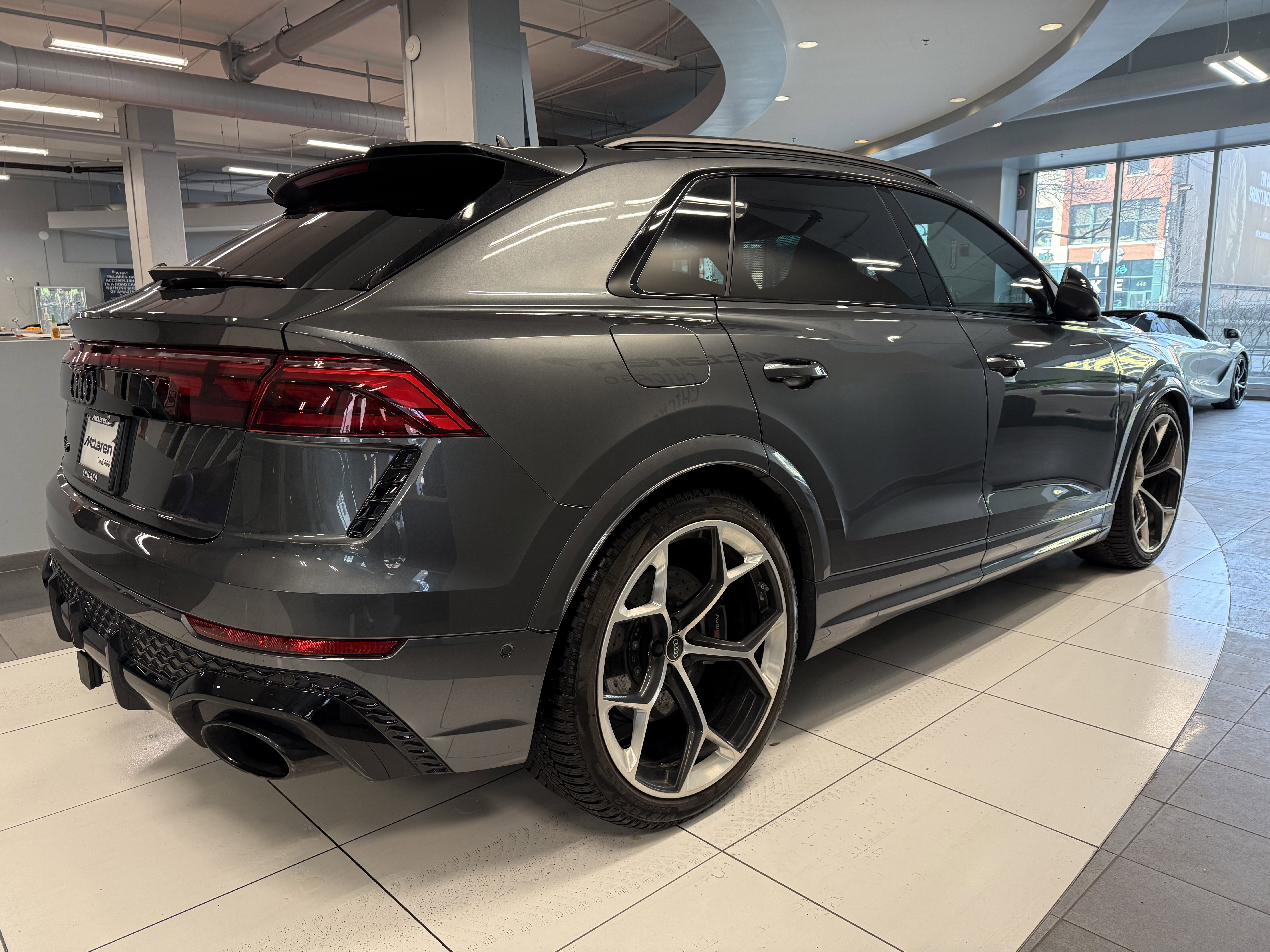 Used 2025 Audi RS Q8 performance AWD/4WD image 3