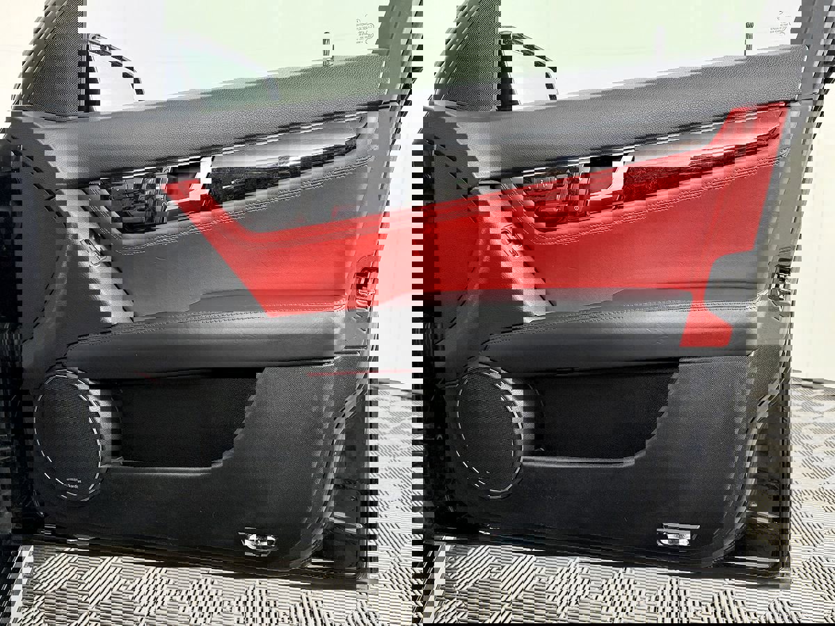 Used 2012 Mercedes-Benz C 63 AMG Sedan image 33