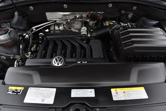 Certified 2023 Volkswagen Atlas Cross Sport SEL R-Line AWD/4WD image 27