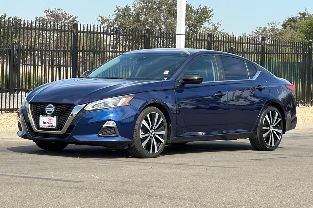 Used 2022 Nissan Altima 2.5 SR FWD image 10