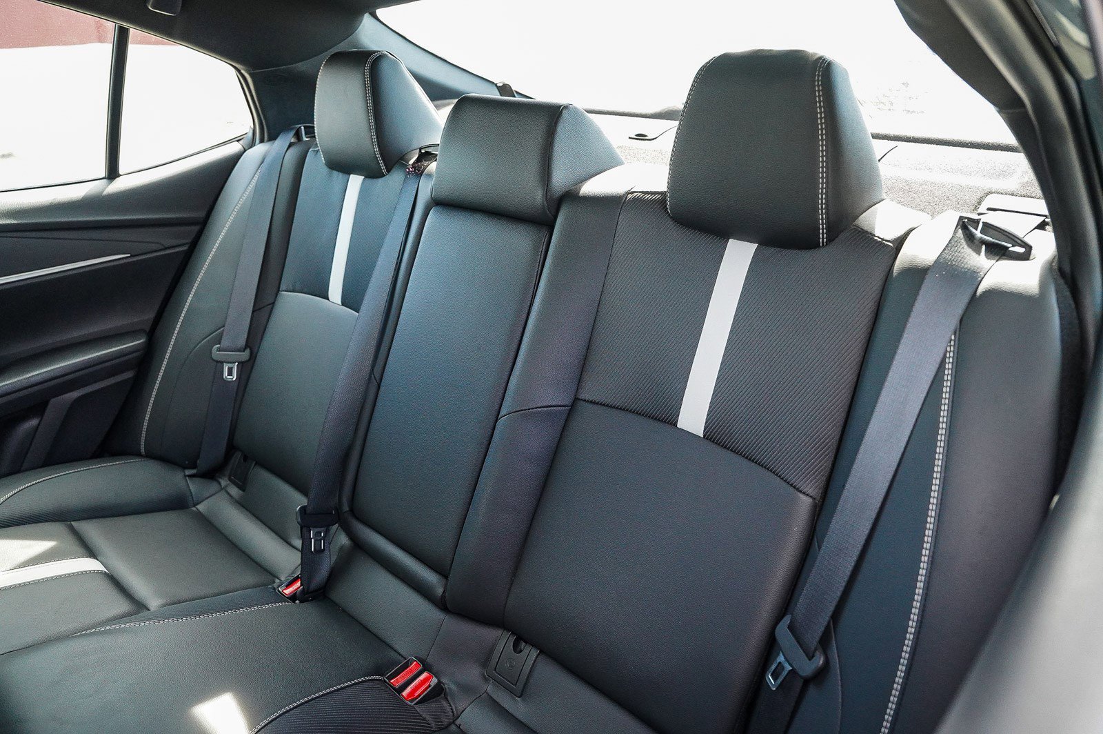 Used 2025 Toyota Camry SE image 19