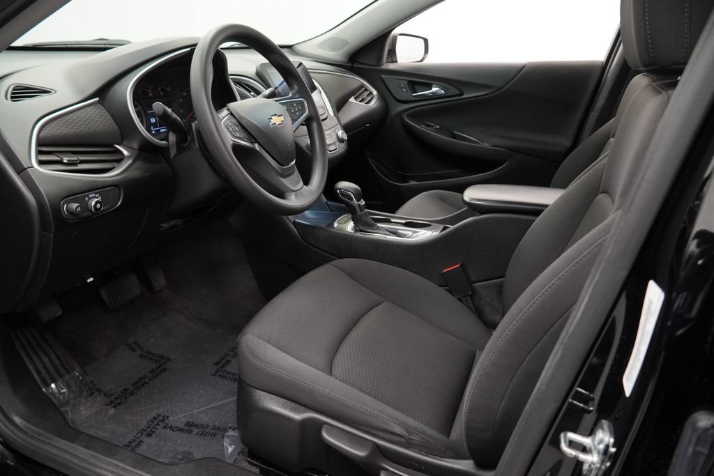 Used 2022 Chevrolet Malibu LS FWD image 18