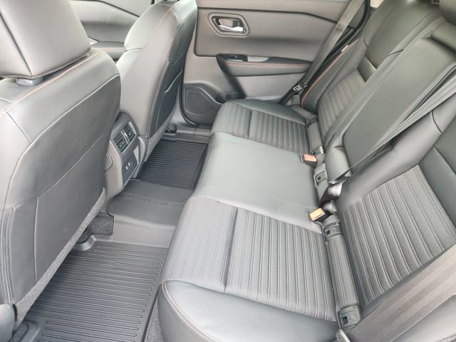 Certified 2025 Nissan Rogue SV AWD/4WD image 23