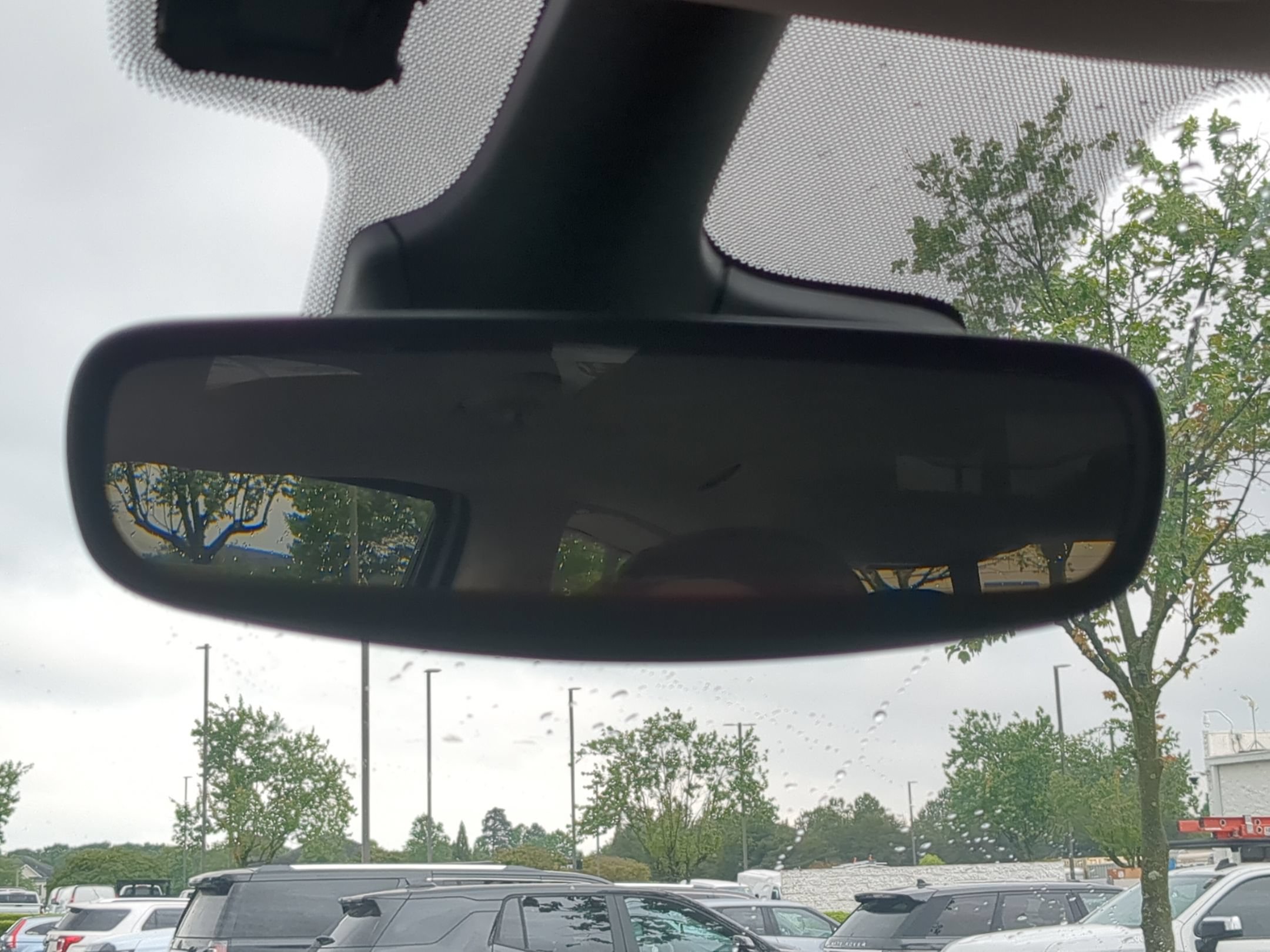 Used 2023 Chrysler Voyager LX FWD image 26