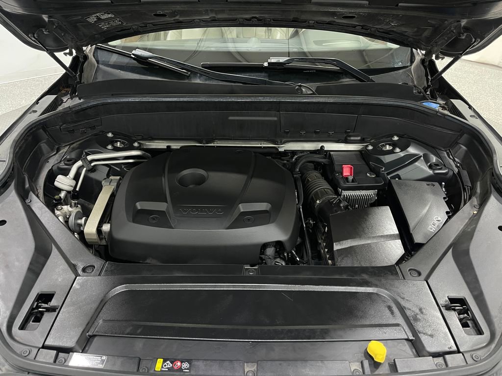 Used 2017 Volvo XC90 T6 Inscription w/ Vision Package image 27