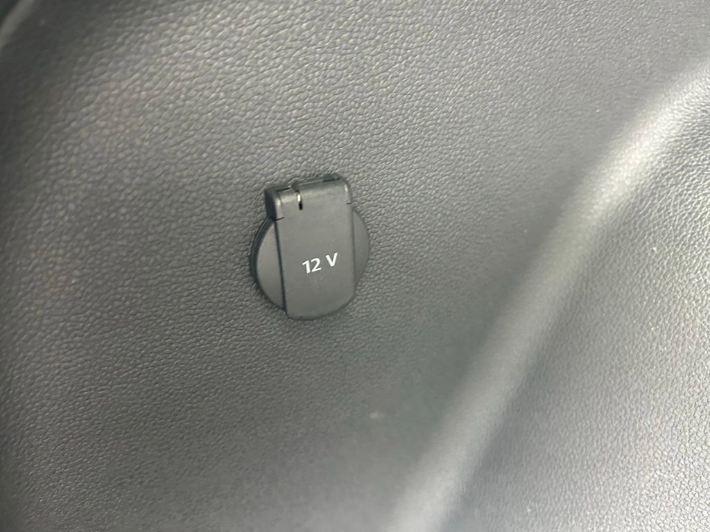 Certified 2024 Volkswagen Atlas Cross Sport SE image 44