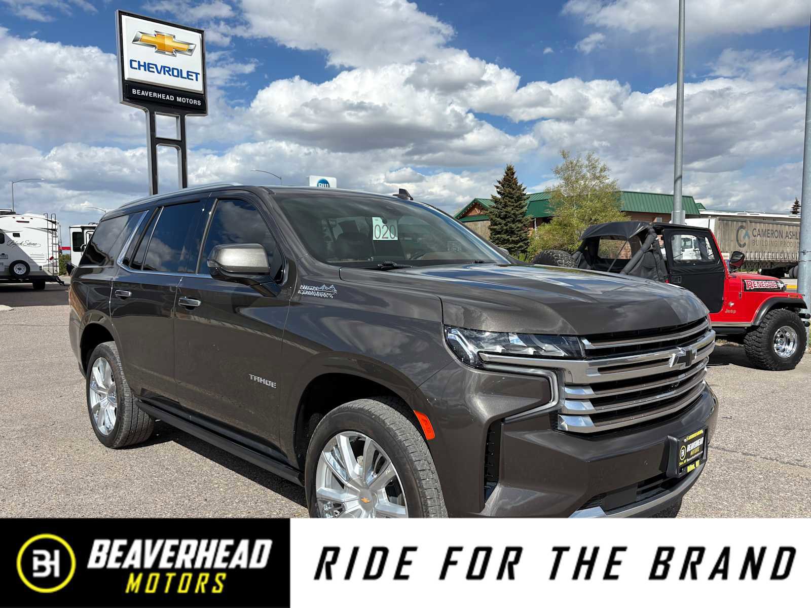 Used 2021 Chevrolet Tahoe High Country AWD/4WD image 1