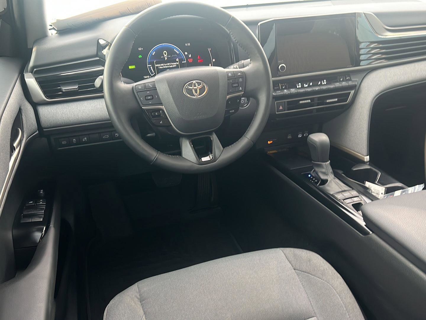 Used 2025 Toyota Camry LE w/ Convenience Package FWD image 18