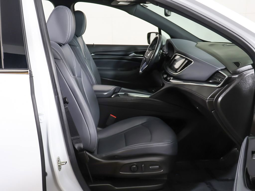Used 2023 Buick Enclave Essence FWD image 27