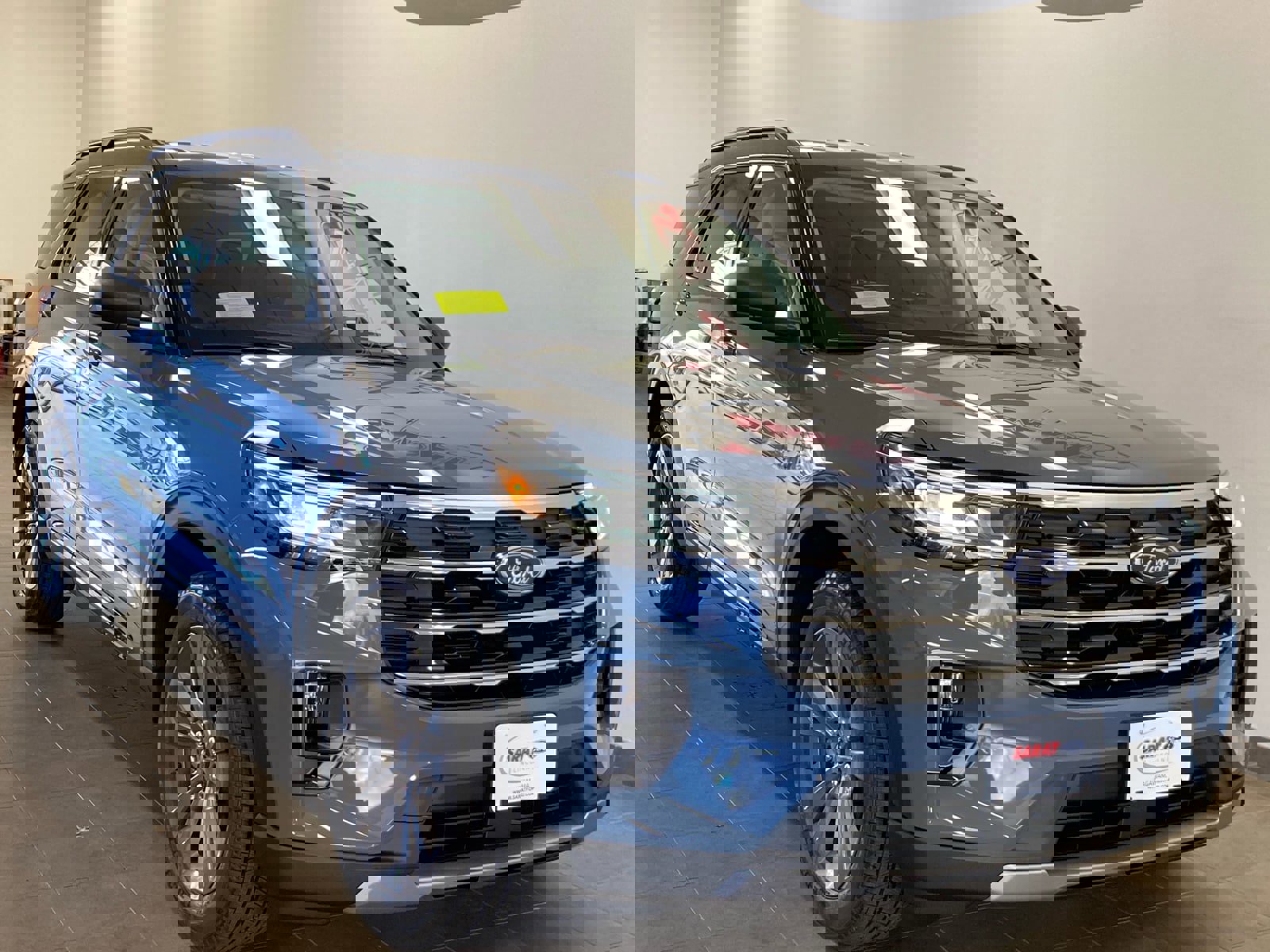 New 2026 Ford Explorer Active w/ Active Comfort Package image 2