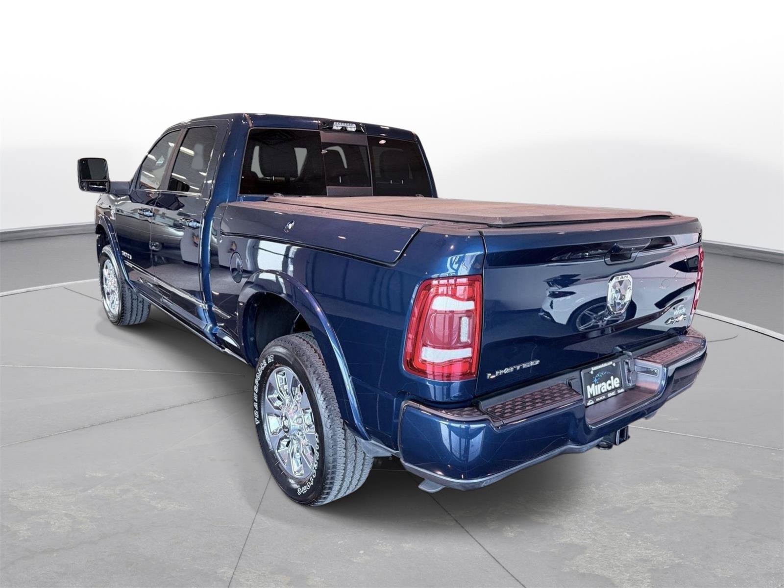 Used 2024 RAM 3500 Limited AWD/4WD image 5