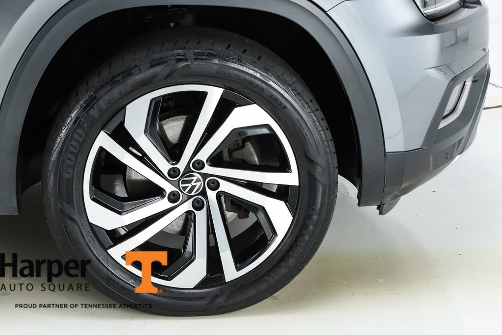 Used 2018 Volkswagen Atlas SEL AWD/4WD image 14