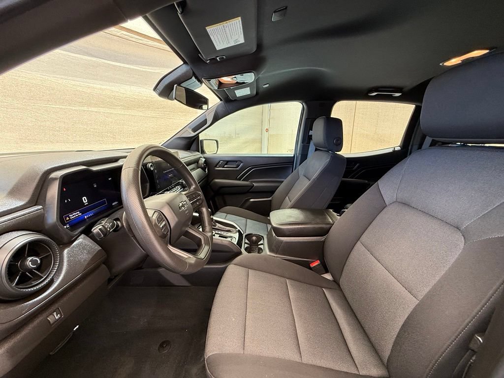 Used 2024 Chevrolet Colorado Trail Boss AWD/4WD image 30